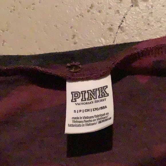 Pink shirt size small. - Picture 4 of 6